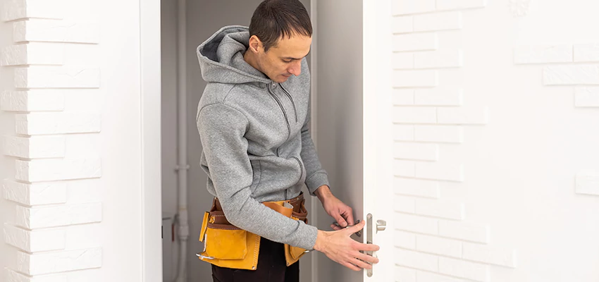 Nighttime Locksmith Near Me in Sun Village, CA